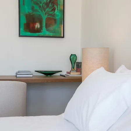 Noble 7 - Adults Only - Onar Collection Bed and Breakfast