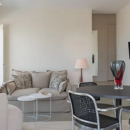 Noble 7 - Adults Only - Onar Collection 4*