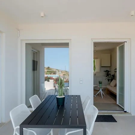 Noble 7 - Adults Only - Onar Collection * Parikia (Paros)